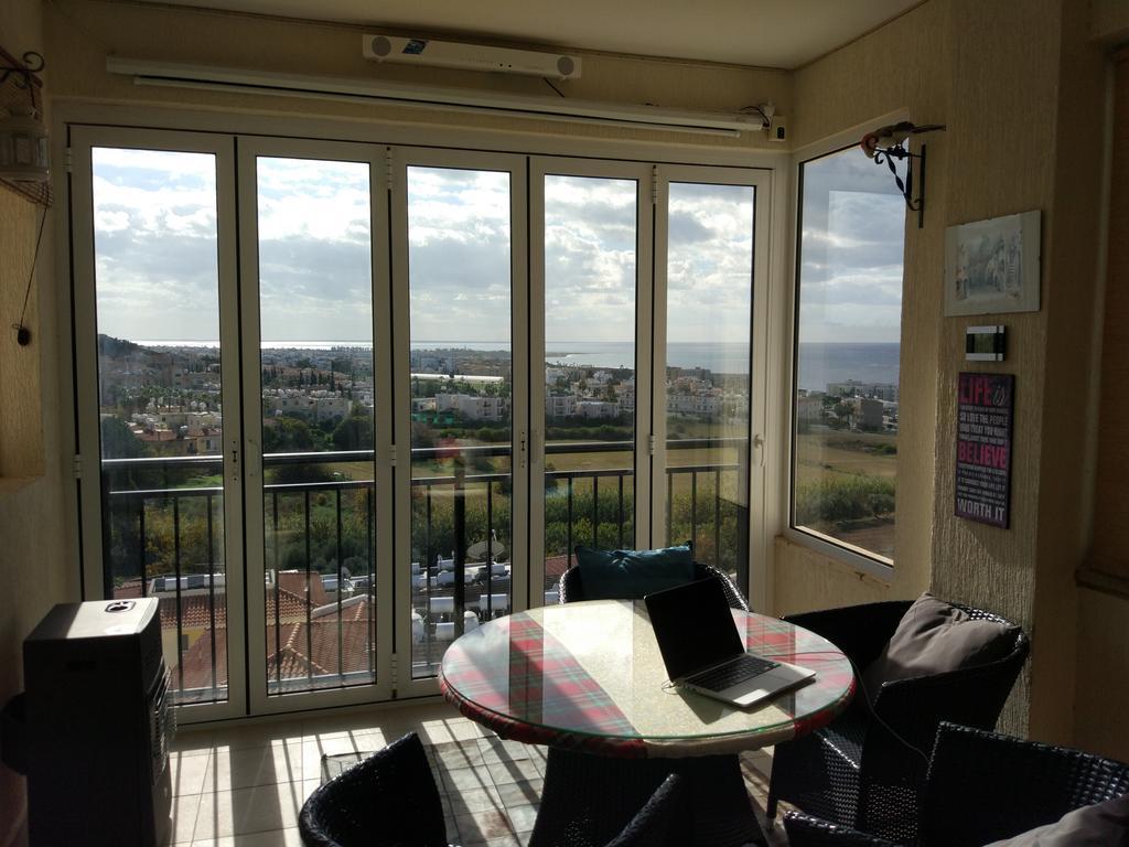 Panoramic Eden Apartment Пафос Екстериор снимка